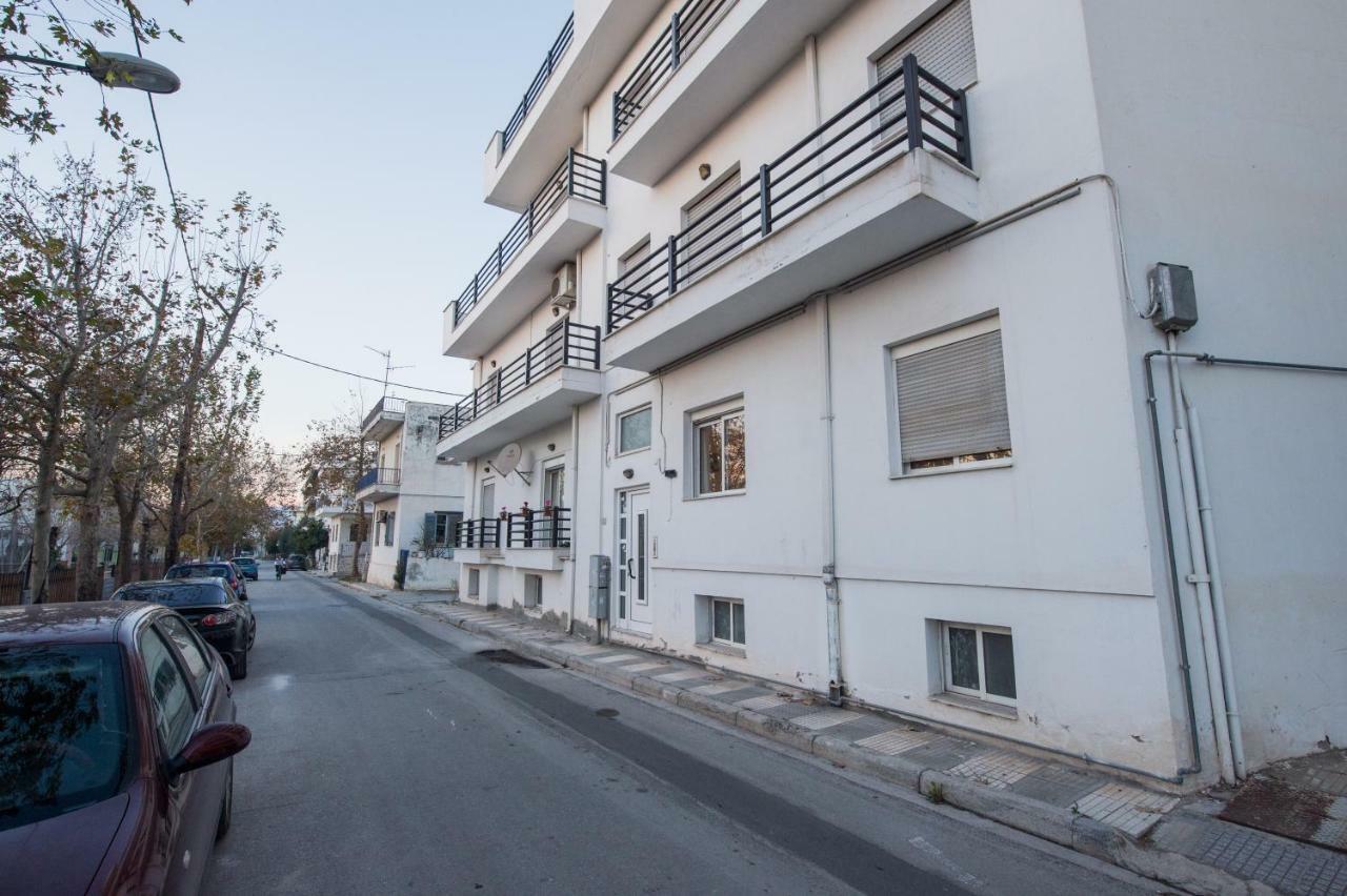 Apartment 101 τriantafyllidi *